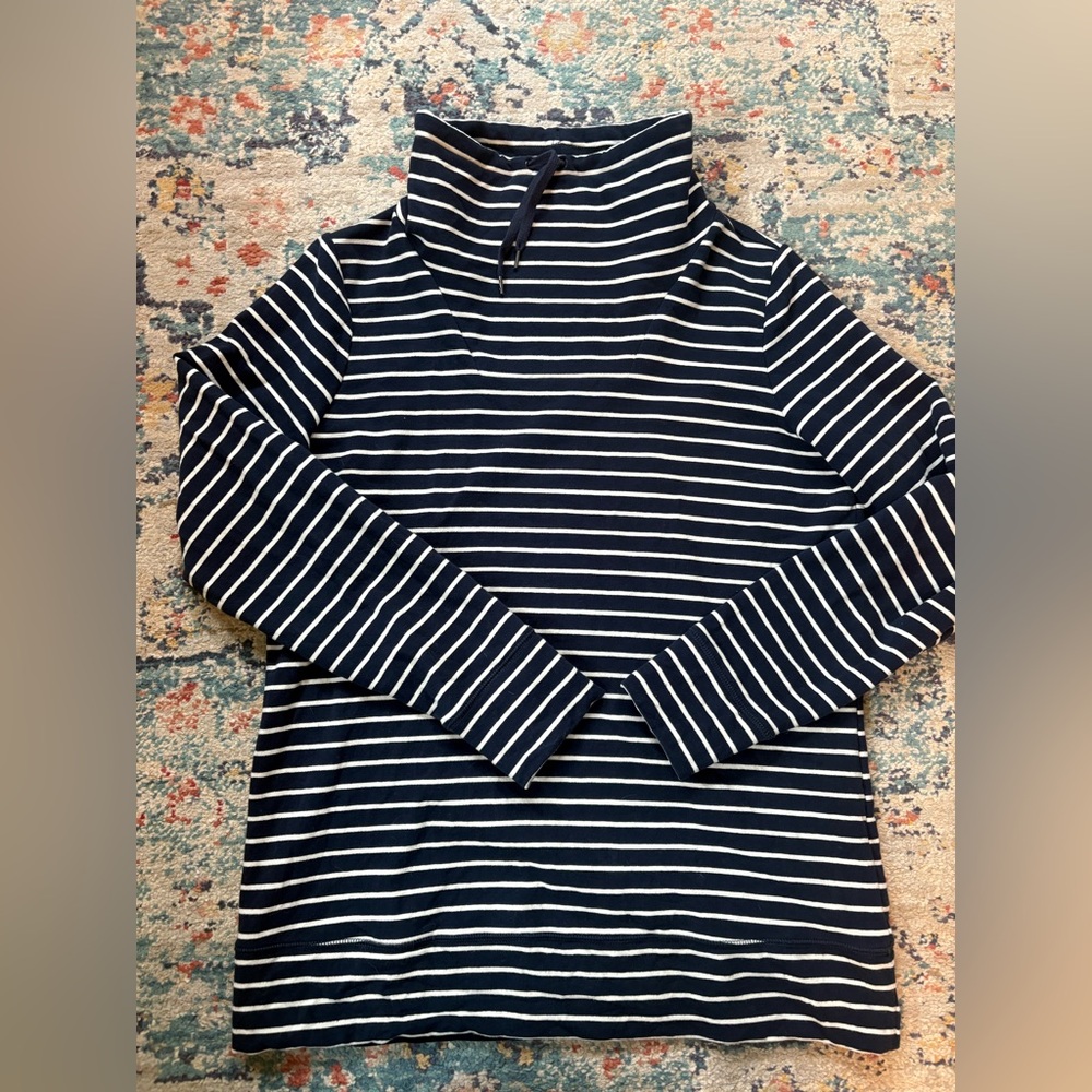 L.L. Bean Striped Navy and White Top mock neck size medium Preppy